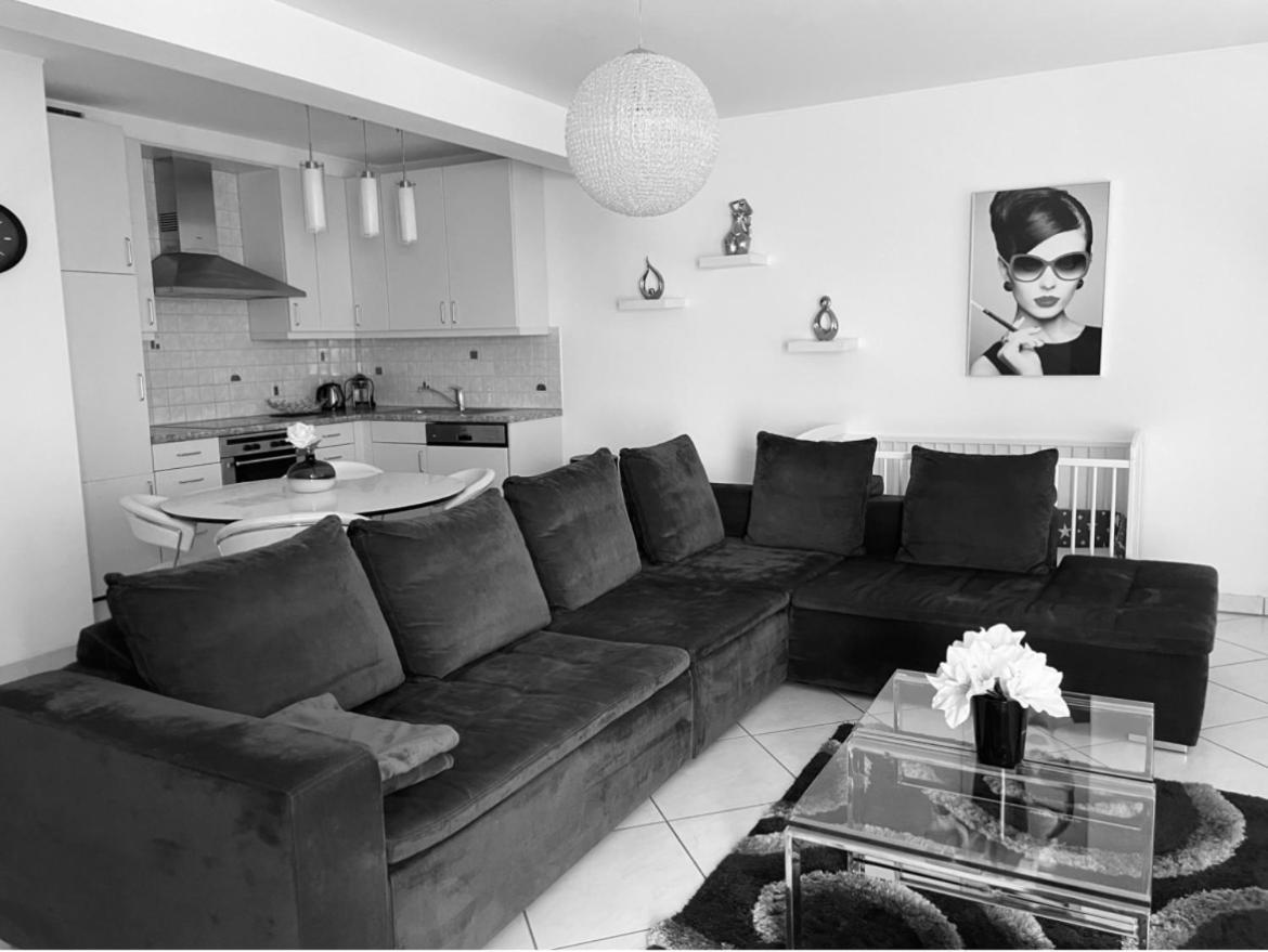 Luxury Penthouse Apartment With 3 Balconies -2 Bedrooms -Petrus View & Parking Λουξεμβούργο Εξωτερικό φωτογραφία